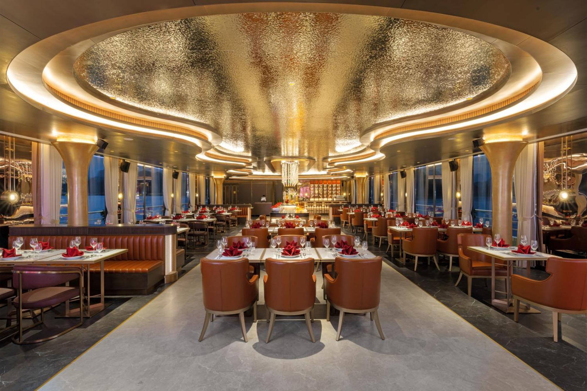 Botel Sea Stars Cruise